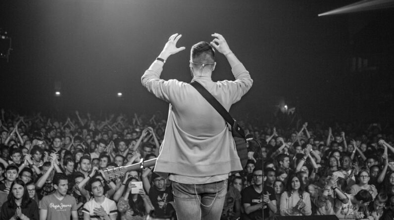 Photo Negotiation Impact