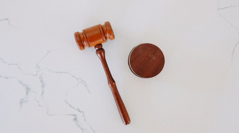 Photo "Can a Lawyer Assist in Connecting Mesothelioma Patients with Support Groups and Resources Beyond Legal Matters?"